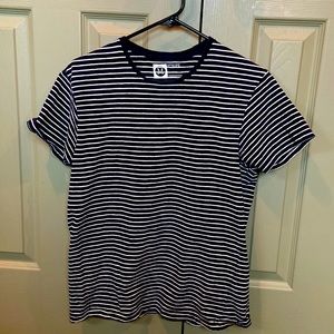 Mens short sleeve striped T shirt, medium